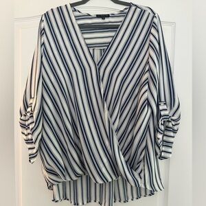 West Kei wrap top with button sleeve accents XL